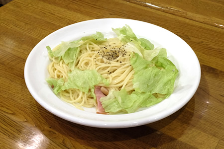 しゃきしゃきレタスの塩パスタ　780円